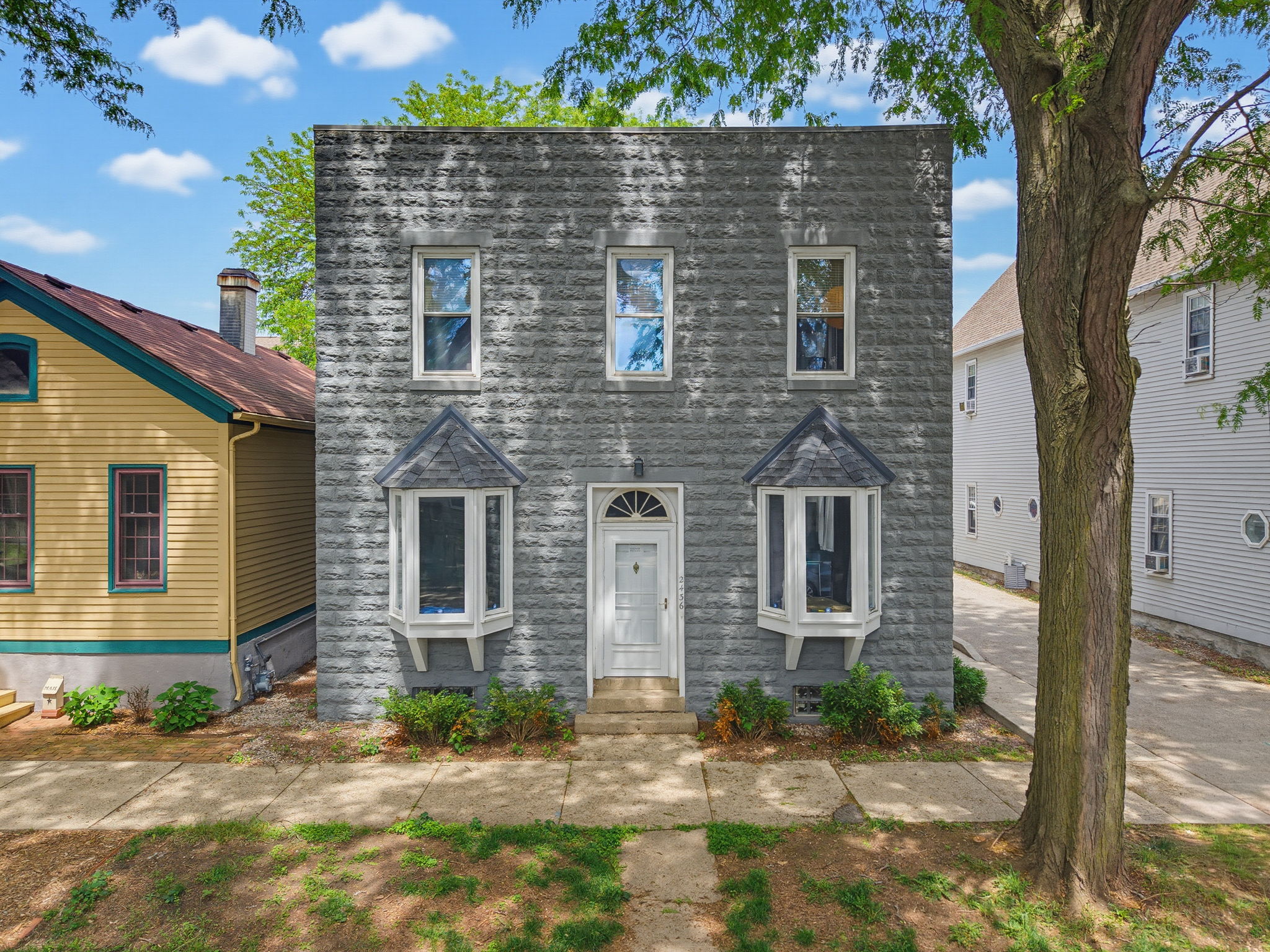 2436 S Wentworth Ave, Milwaukee